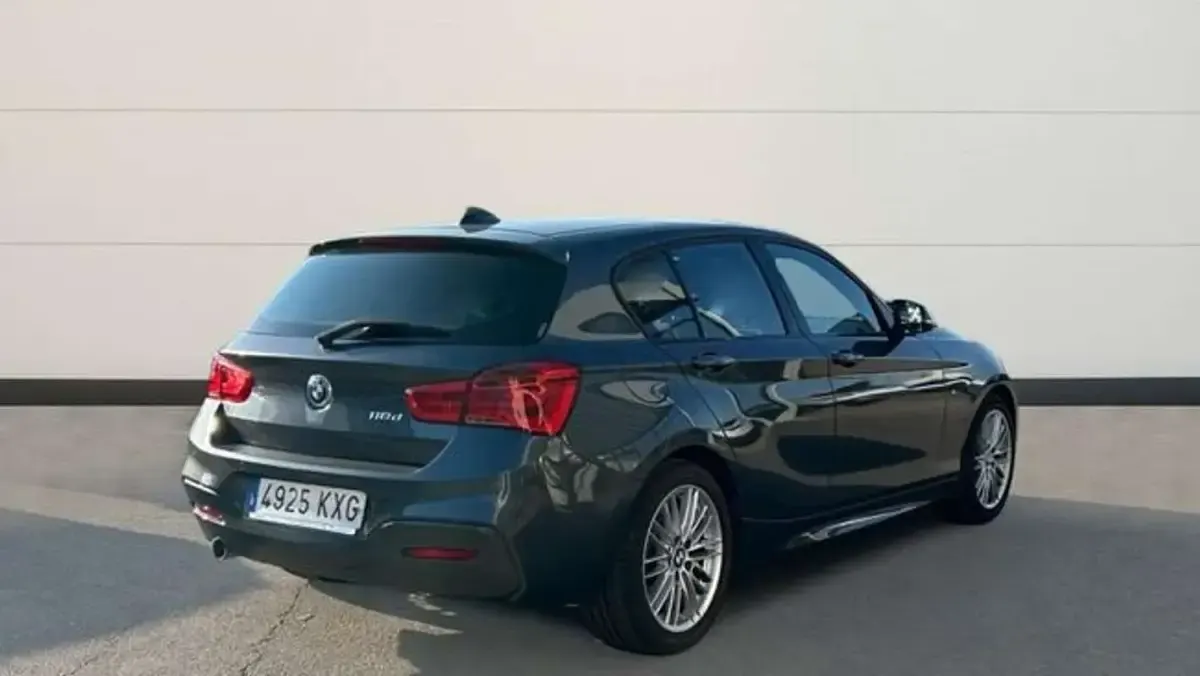 Usado BMW 118 M Sport 150 CV (110 kW) 2019 Gris Utilitario