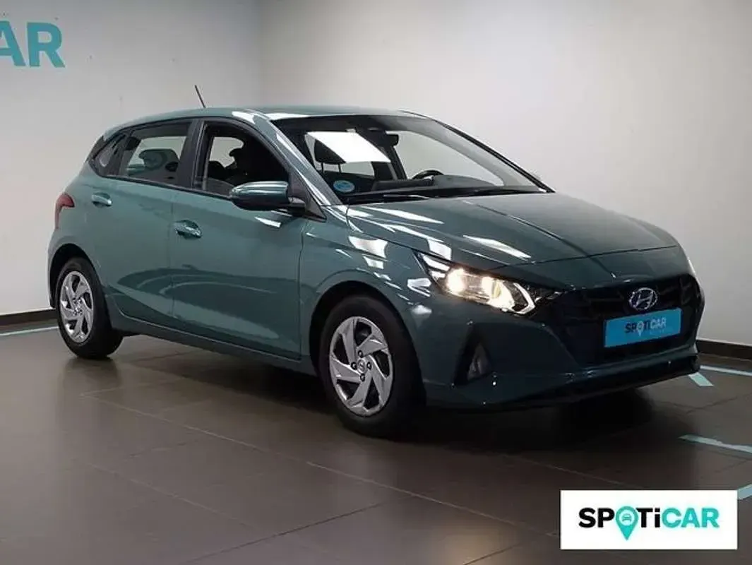 Usado Hyundai i20 84 CV (61 kW) 2020 Verde Utilitario
