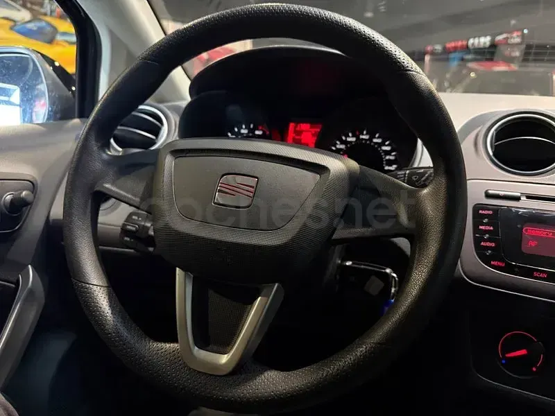 Usado Seat Ibiza SC Reference 85 CV (62 kW) 2010 Negro Utilitario