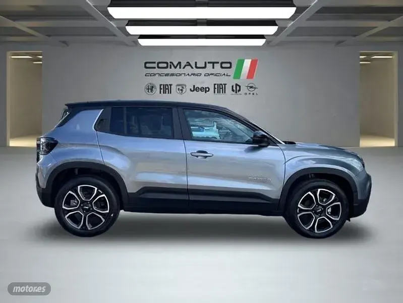 Nuevo Jeep Avenger Summit 100 CV (73 kW) 2026 Gris SUV