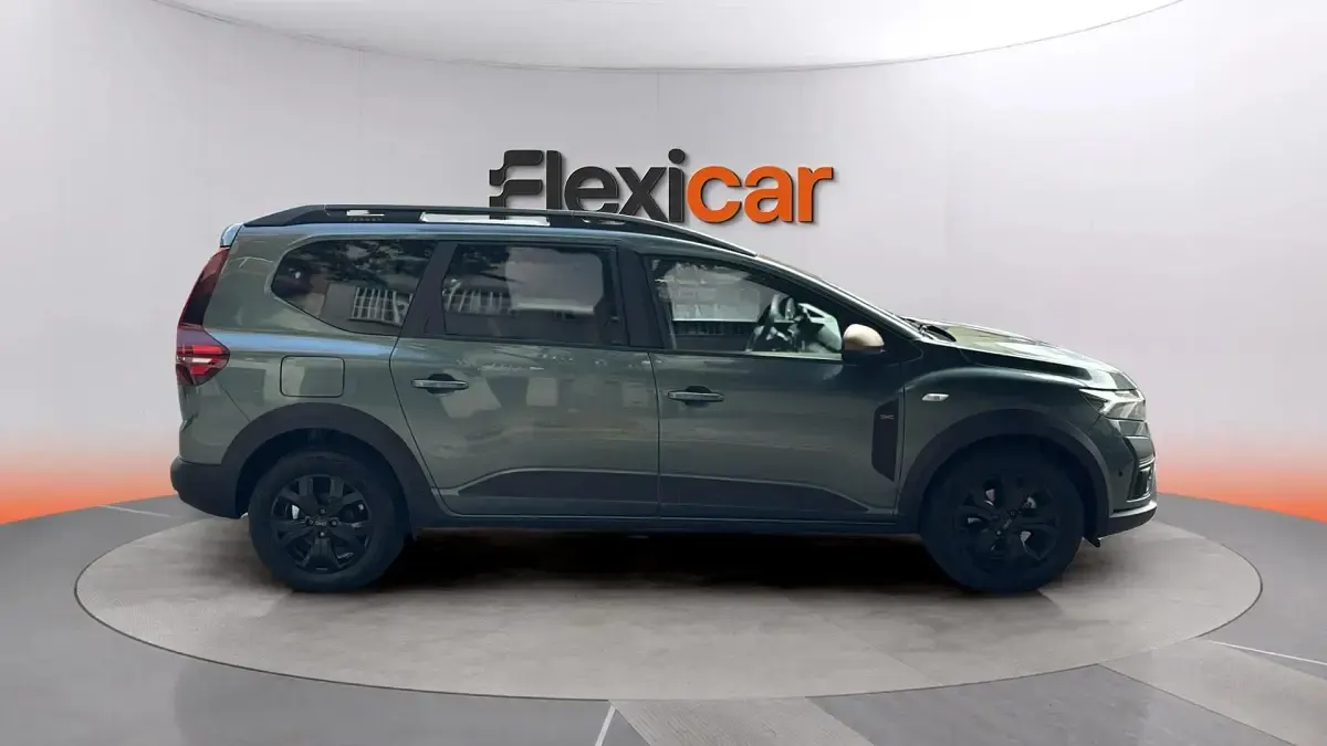 Usado Dacia Jogger Extreme 110 CV (80 kW) 2024 Gris Monovolumen