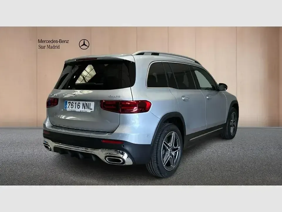 Usado Mercedes GLB220 190 CV (139 kW) 2026 Gris SUV