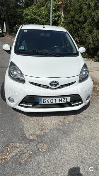 Blanco Usado 2014 Toyota Aygo City Utilitario | 4999 € (Buen precio) - Imagen 1/4