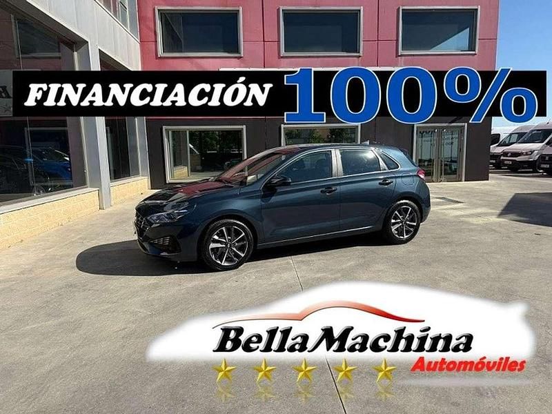 Azul Usado 2022 Hyundai i30 Berlina | 12.775 € (Buen precio) - Imagen 1/4