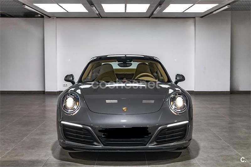 Gris / plata Usado 2017 Porsche 911 Carrera 4S Coupe | 106.500 € - Imagen 1/4