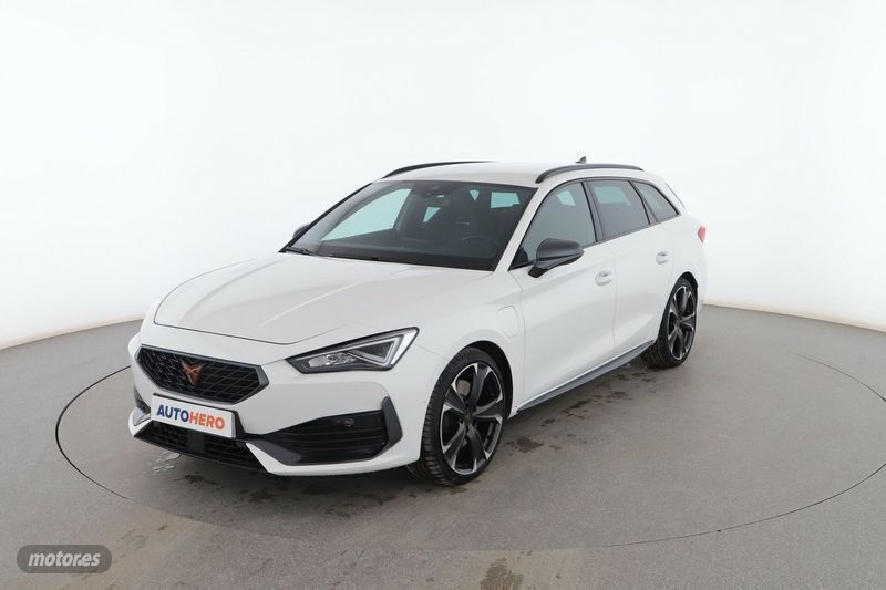 Blanco Usado 2022 Cupra Leon Familiar | 23.799 € (Buen precio) - Imagen 1/3