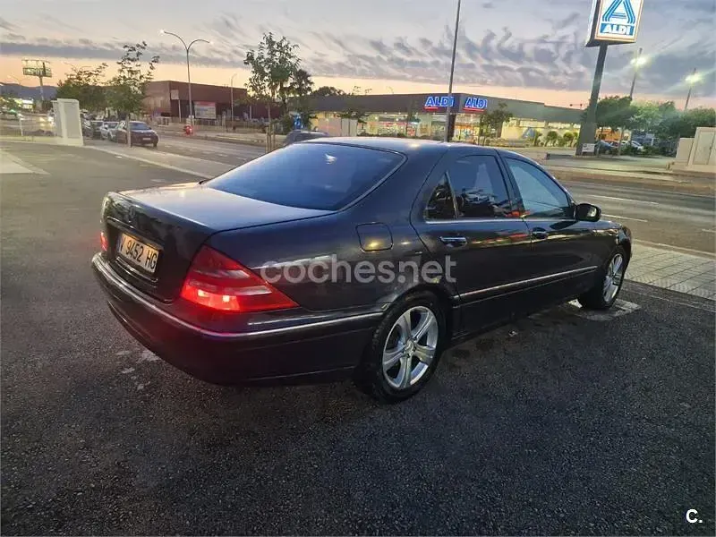 Usado Mercedes S320 224 CV (164 kW) 2000 Negro Berlina