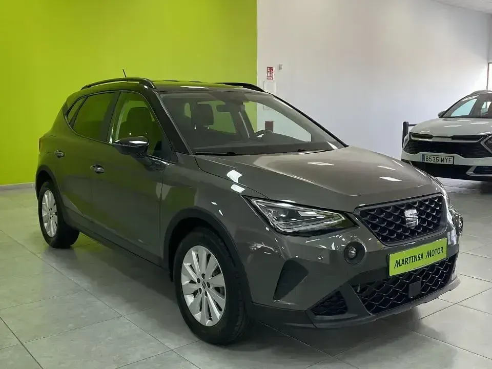 Usado Seat Arona Style 115 CV (84 kW) 2025 Verde SUV