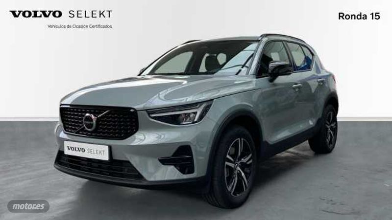 Gris Usado 2024 Volvo XC40 Plus SUV | 38.900 € (Precio justo) - Imagen 1/4