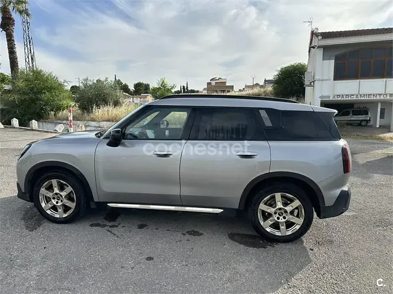 Usado Mini Countryman 170 CV (125 kW) 2024 Gris / plata SUV