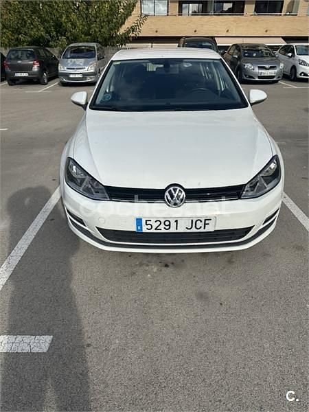 Blanco Usado 2015 VW Golf VII Edition Familiar | 13.000 € (Un poco caro) - Imagen 1/4