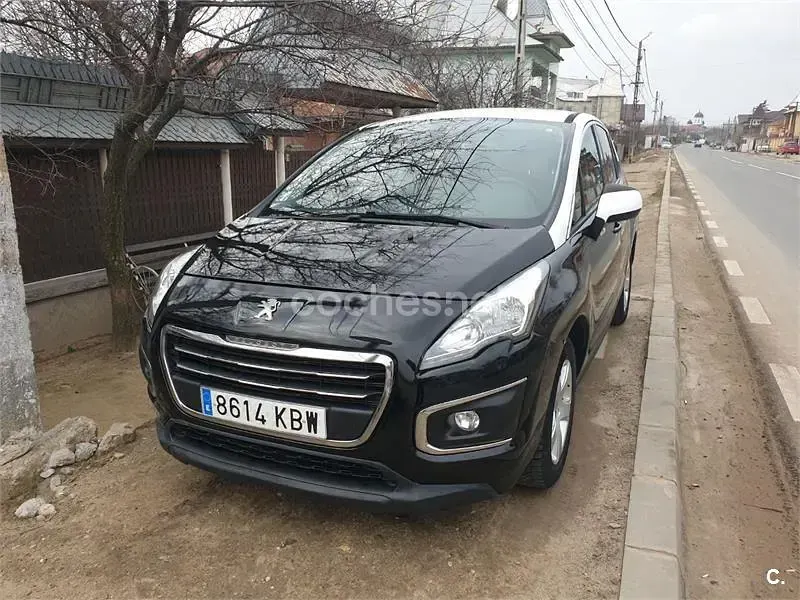 Usado Peugeot 3008 Allure 115 CV (84 kW) 2014 Negro Familiar