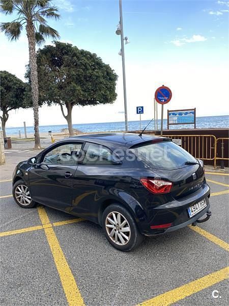 Usado Seat Ibiza SC I-Tech 90 CV (66 kW) 2013 Negro Utilitario