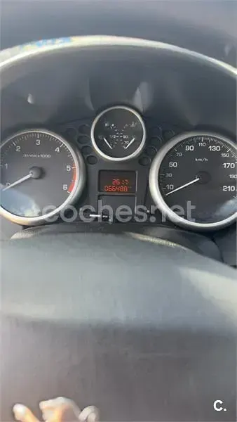 Usado Peugeot 207 70 CV (51 kW) 2007 Negro Berlina