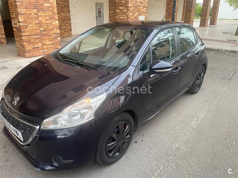Usado Peugeot 208 Active 68 CV (50 kW) 2014 Azul Utilitario