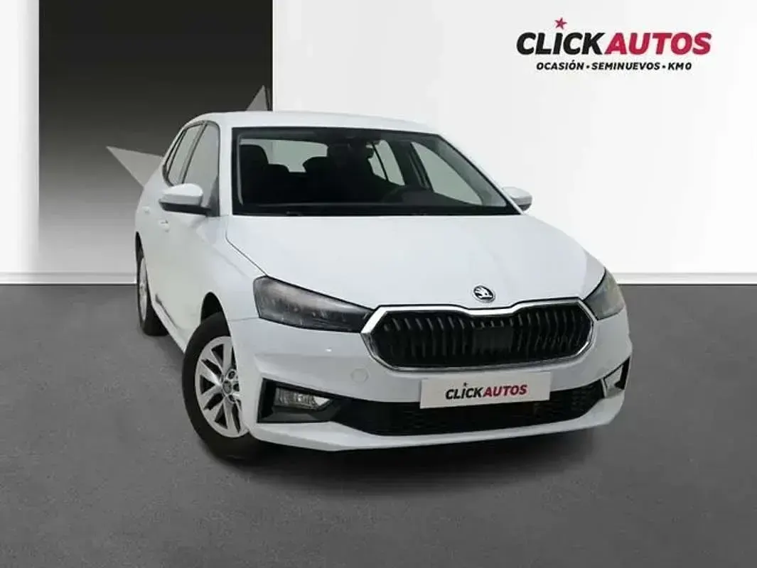 Usado Skoda Fabia Selection 116 CV (85 kW) 2026 Blanco Utilitario