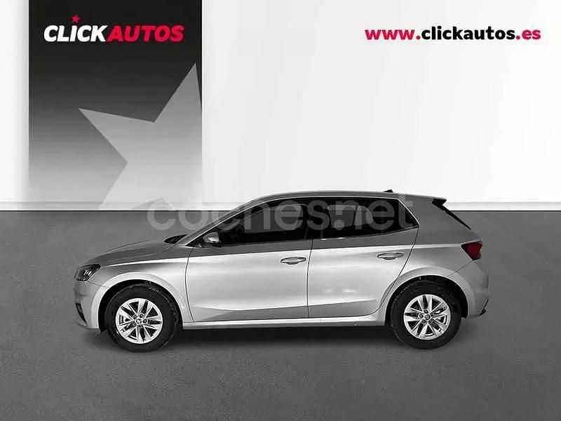 Usado Skoda Fabia Selection 115 CV (84 kW) 2025 Gris / plata Utilitario