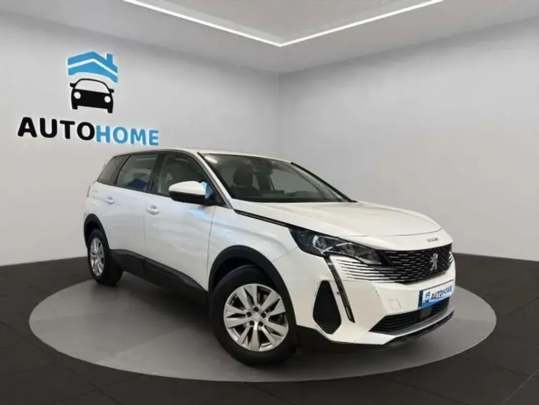 Usado Peugeot 5008 Active 131 CV (96 kW) 2021 Blanco SUV