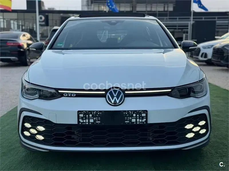 Usado VW Golf VIII R-line 150 CV (110 kW) 2022 Blanco Berlina