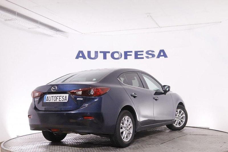 Usado Mazda 3 105 CV (77 kW) 2016 Azul Berlina