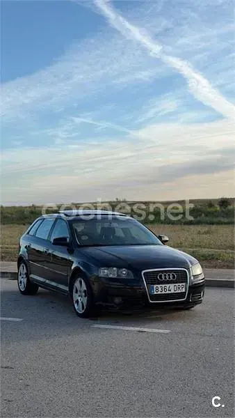 Usado Audi A3 Ambiente 140 CV (102 kW) 2005 Negro Utilitario