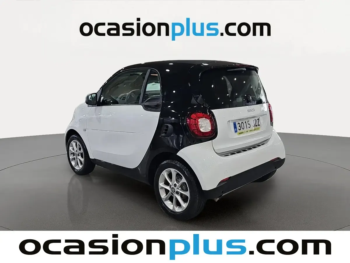 Usado Smart ForTwo Coupé Passion 71 CV (52 kW) 2017 Coupe