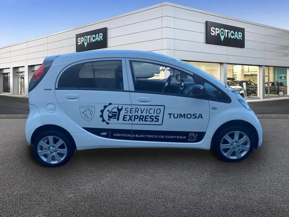 Usado Peugeot iON 49 kW (67 CV) 2020 Blanco Utilitario