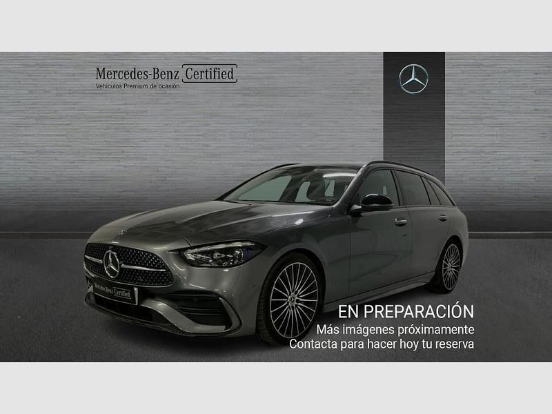 Gris / plateado Usado 2022 Mercedes C220 AMG line Familiar | 35.990 € (Un poco caro) - Imagen 1/4