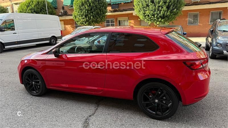 Rojo Usado 2013 Seat Leon SC Style Utilitario | 7500 € (Precio justo) - Imagen 1/4