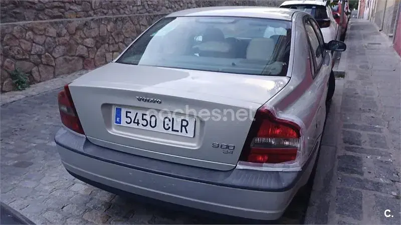 Usado Volvo S80 140 CV (102 kW) 2003 Gris / plata Berlina