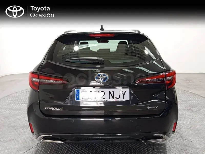 Usado Toyota Corolla Active 140 CV (102 kW) 2026 Negro Familiar