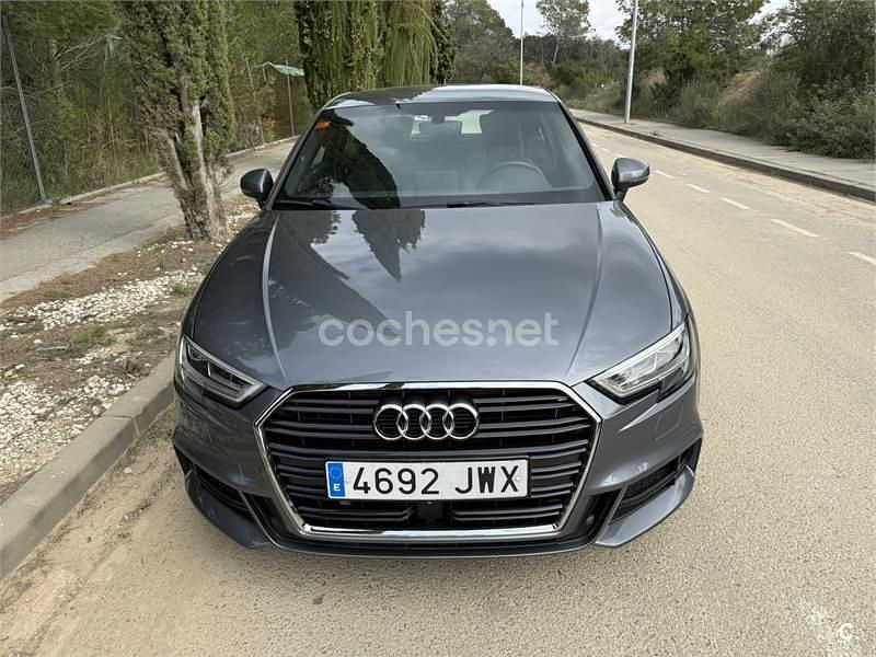 Usado Audi A3 S-Line 110 CV (80 kW) 2017 Gris / plata Berlina