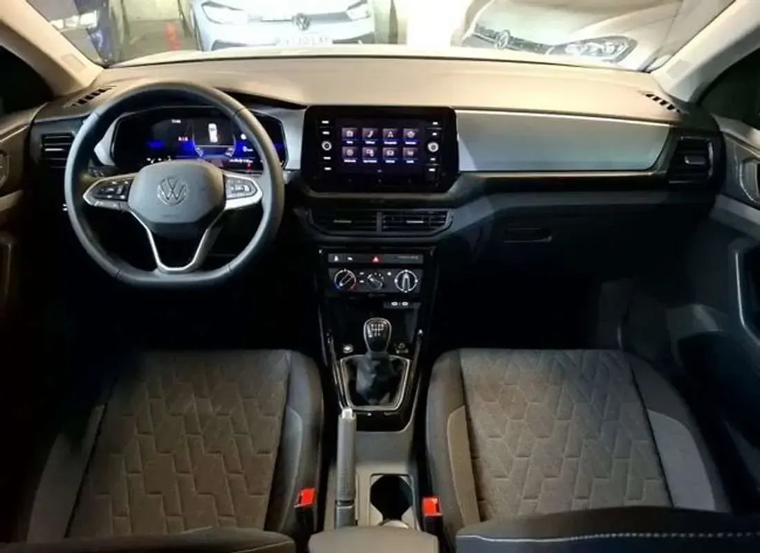 Begagnad VW T-Cross 116 HK (85 kW) 2025 Gul SUV
