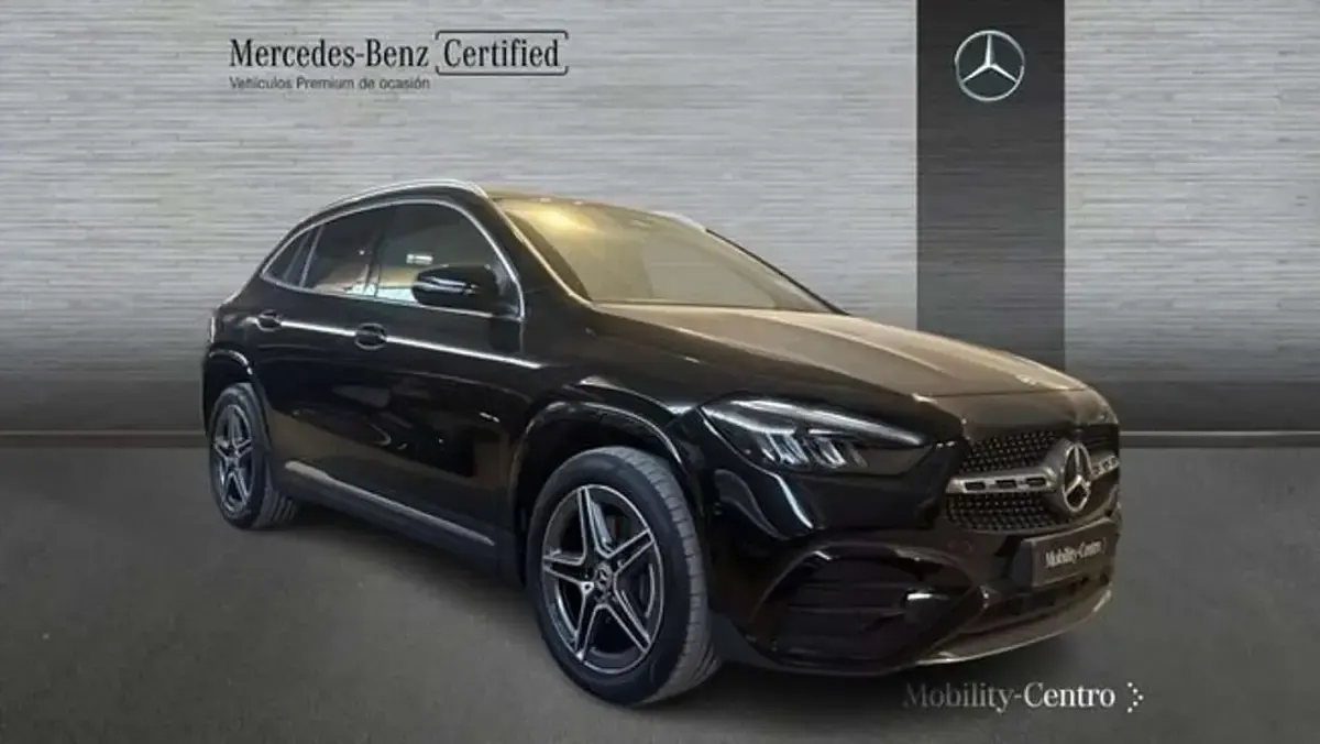 Usado Mercedes GLA250 165 CV (121 kW) 2025 Negro SUV