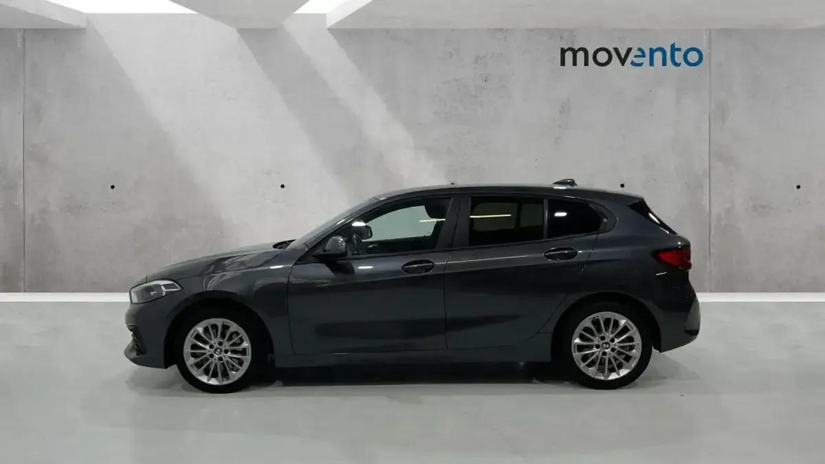 Usado BMW 118 150 CV (110 kW) 2020 Gris Berlina