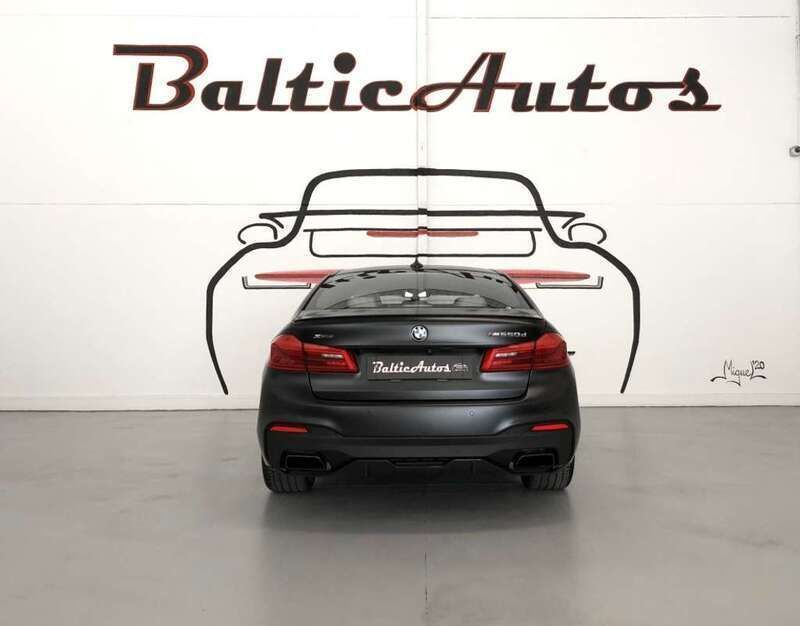 Usado BMW M550 Comfort Edition 400 CV (294 kW) 2018 Negro Berlina