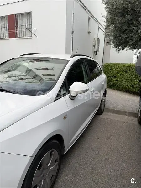 Usado Seat Ibiza ST Reference 90 CV (66 kW) 2016 Blanco Familiar