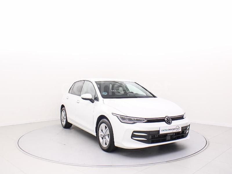 Usado VW Golf VIII 115 CV (84 kW) 2025 Blanco Berlina