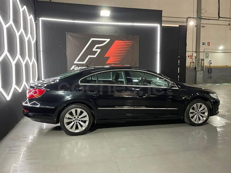 Usado VW Passat 160 CV (117 kW) 2010 Negro Berlina