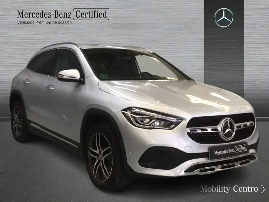Occasion Mercedes GLA180 AMG line 136 PK (100 kW) 2023 Zilver SUV