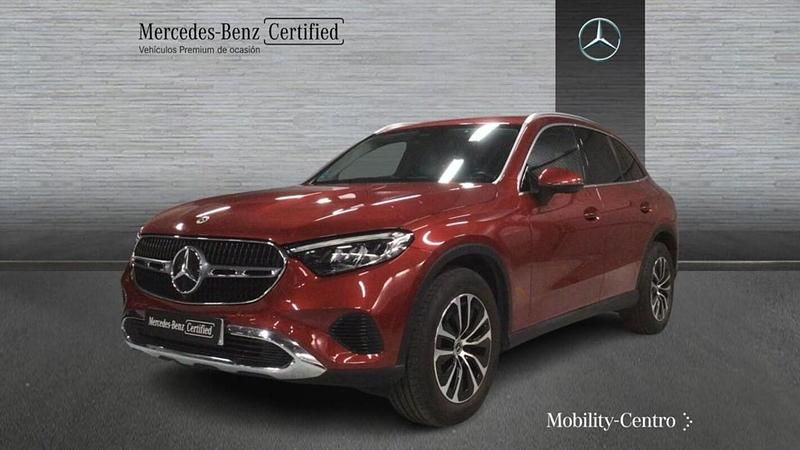 Hyacinth red metallic paint Usado 2023 Mercedes GLC220 | 52.900 € (Buen precio) - Imagen 1/4