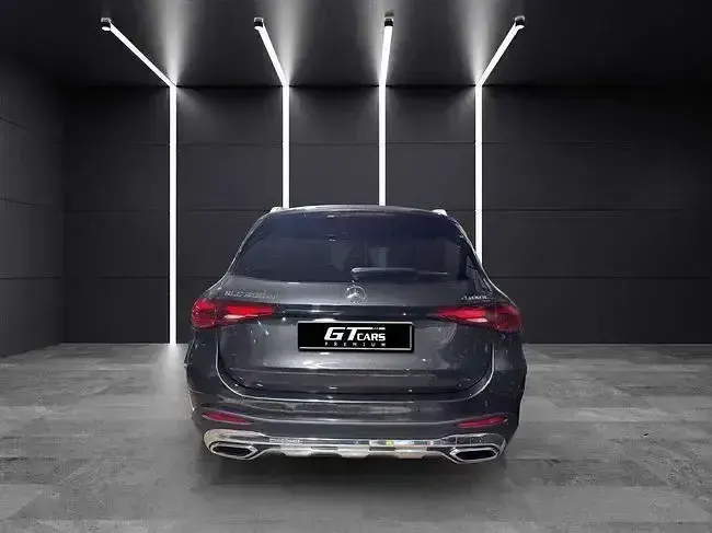 Usado Mercedes GLC300e AMG 333 CV (244 kW) 2024 Gris SUV