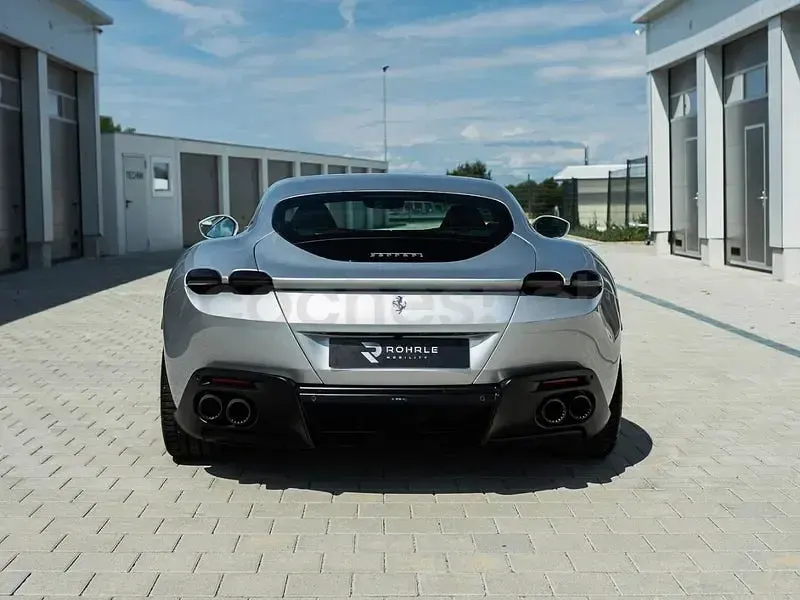 Usado Ferrari Roma 620 CV (456 kW) 2022 Gris / plata Coupe