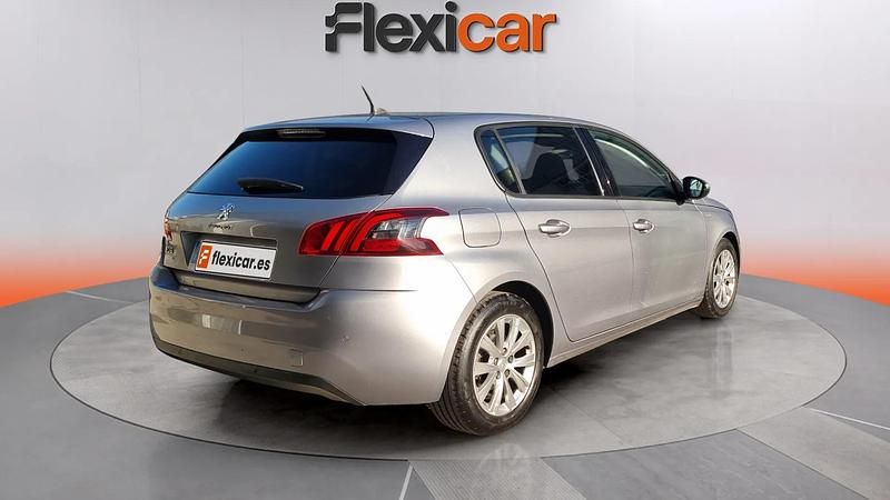 Usado Peugeot 308 Style 131 CV (96 kW) 2020 Gris Utilitario