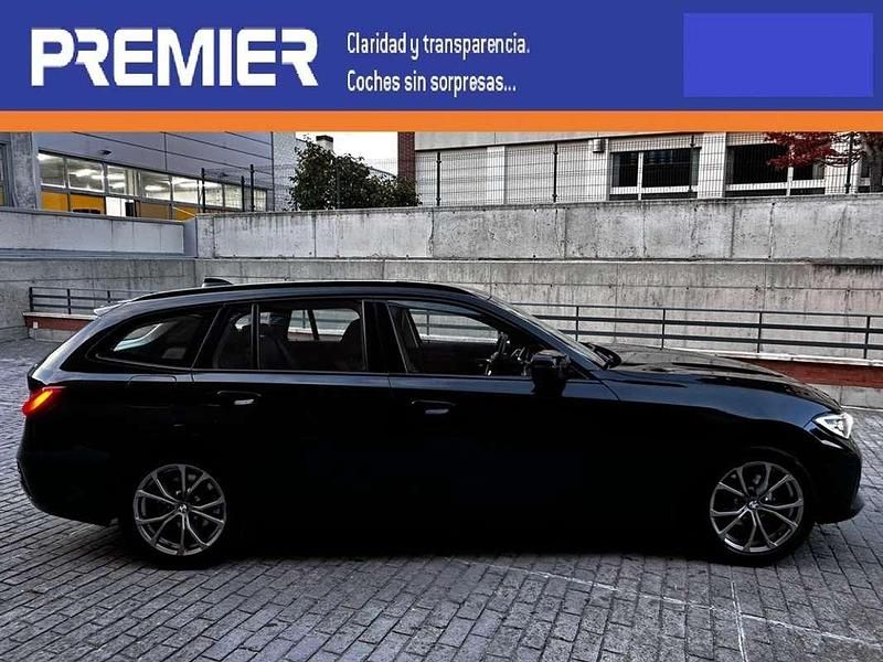 Usado BMW 320 Comfort Edition 190 CV (139 kW) 2020 Negro Familiar