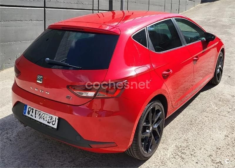 Usado Seat Leon FR 140 CV (102 kW) 2013 Rojo Berlina