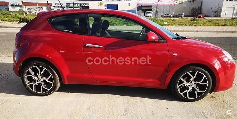 Usado Alfa Romeo MiTo 95 CV (69 kW) 2012 Rojo Utilitario
