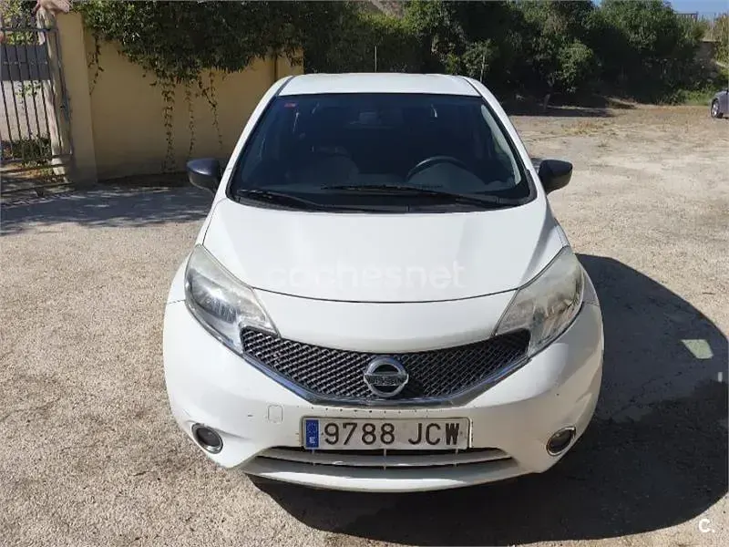 Usado Nissan Note Acenta 80 CV (58 kW) 2015 Blanco Utilitario