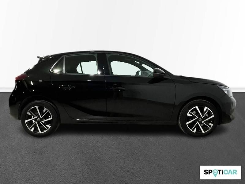Usado Opel Corsa 100 CV (73 kW) 2025 Negro Utilitario