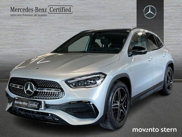 Gris / plata Usado 2023 Mercedes GLA220 AMG line SUV | 45.800 € (Un poco caro) - Imagen 1/4